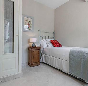 Fam Sevillian Townhouse Villa Seville Luaran gambar