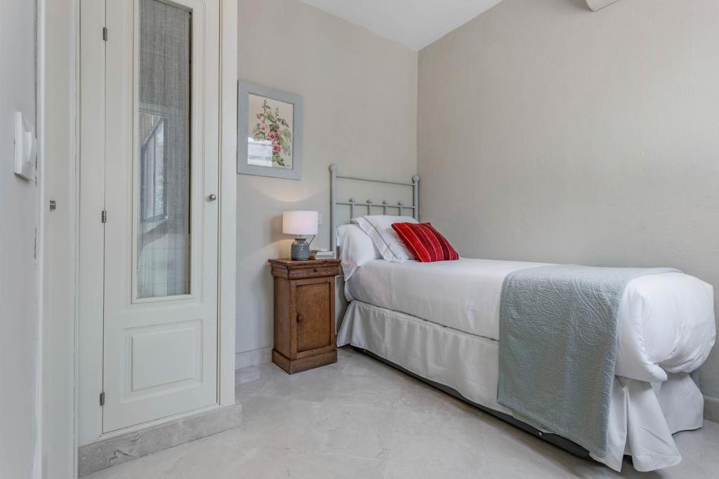 Fam Sevillian Townhouse Villa Seville Luaran gambar
